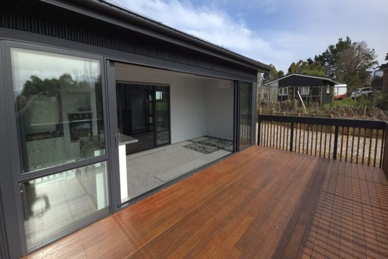 Photo of property in 67 Whites Road, Whitford, Howick, 2571