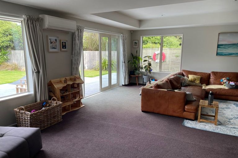 Photo of property in 15 Sweet Waters Place, Woolston, Christchurch, 8023