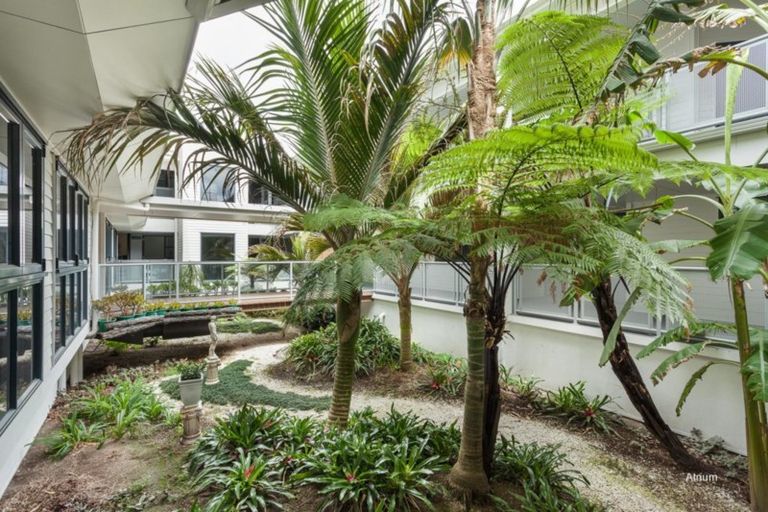 Photo of property in Atlas Apartments, 10/49 Maunganui Road, Mount Maunganui, 3116
