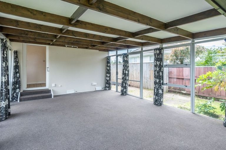 Photo of property in 15 Carlisle Street, Levin, 5510