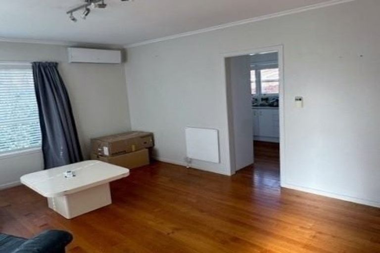 Photo of property in 1/87 Lake Road, Belmont, Auckland, 0622