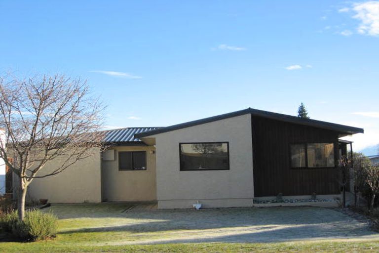 Photo of property in 157 Warren Street, Wanaka, 9305