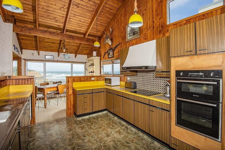 Photo of property in 18 Coates Avenue, Baylys Beach, Dargaville, 0377