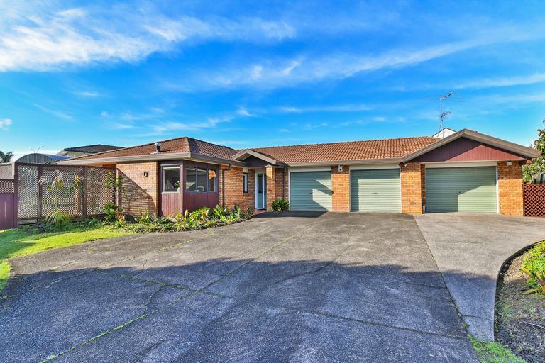 Photo of property in 12 Larkspur Court, The Gardens, Auckland, 2105
