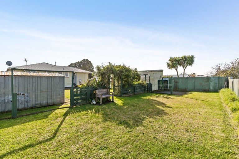 Photo of property in 135 Cracroft Street, Waitara, 4320
