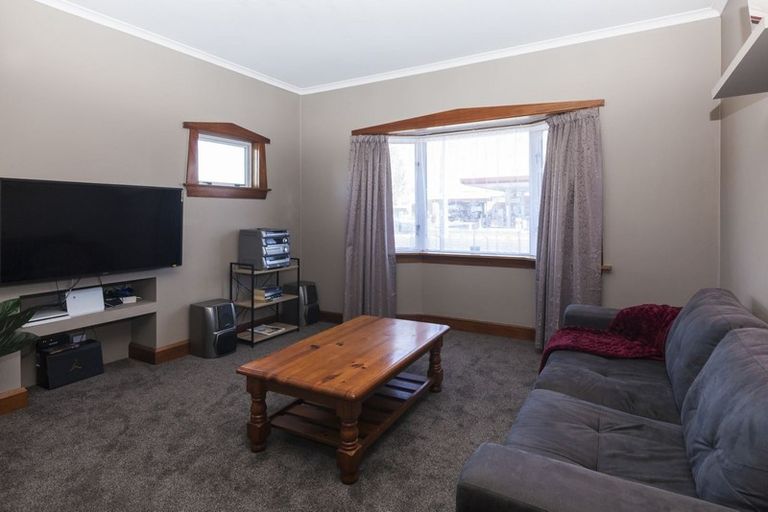 Photo of property in 1/274 Main North Road, Redwood, Christchurch, 8051