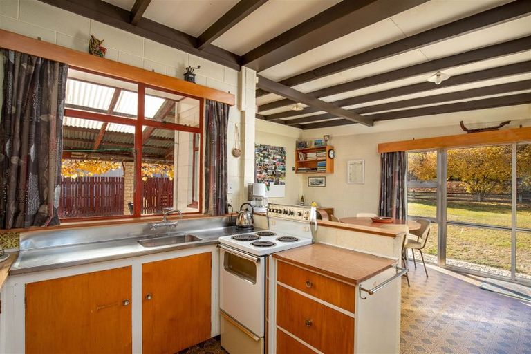 Photo of property in 6 Fache Street, Clyde, 9330