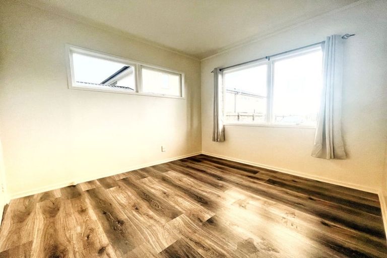 Photo of property in 24 Volante Avenue, Wattle Downs, Auckland, 2103