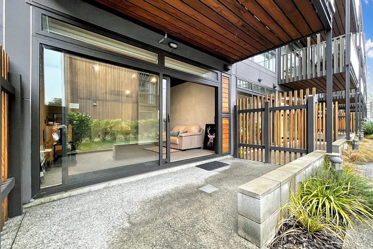 Photo of property in Vedado Apartments, 109/41 Hopper Street, Mount Cook, Wellington, 6011