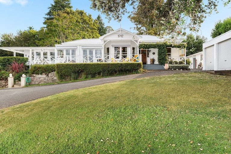 Photo of property in 19 Oliver Road, Eastern Beach, Auckland, 2012