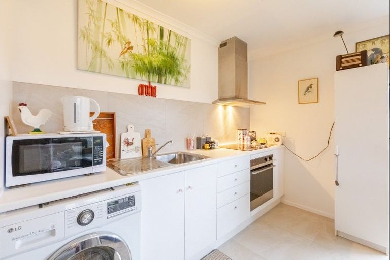 Photo of property in 7 Aparima Place, Awatoto, Napier, 4110