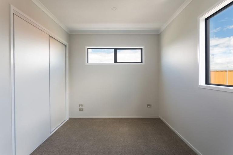 Photo of property in 162 Hobsonville Point Road, Hobsonville, Auckland, 0616