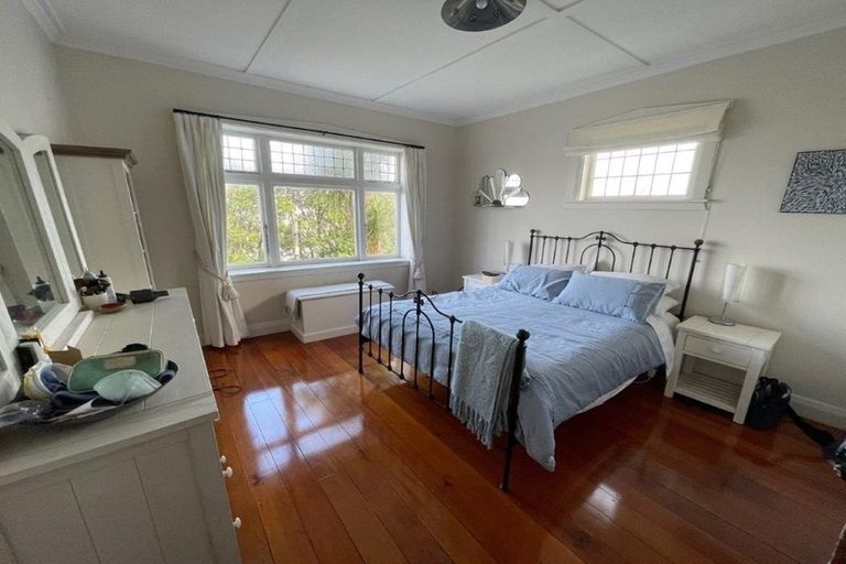 Photo of property in 74 Mitchell Street, Brooklyn, Wellington, 6021