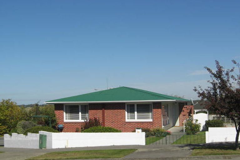 Photo of property in 2 Hill View Crescent, Highfield, Timaru, 7910