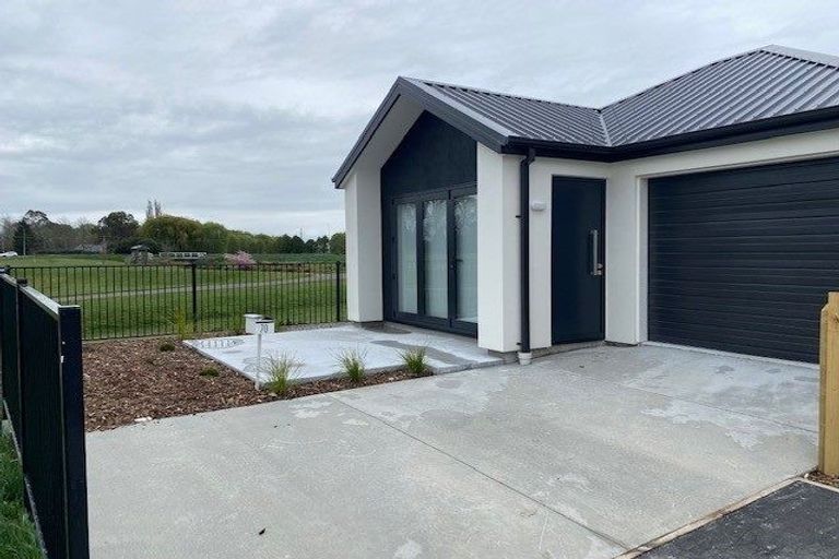 Photo of property in 70 Storer Street, Kaiapoi, 7630
