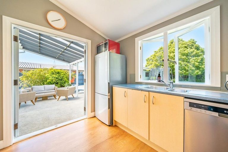 Photo of property in 14 Granville Street, Silverstream, Upper Hutt, 5019
