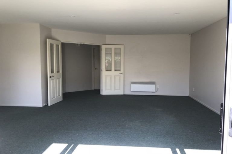 Photo of property in 8 Richard Seddon Drive, Northwood, Christchurch, 8051