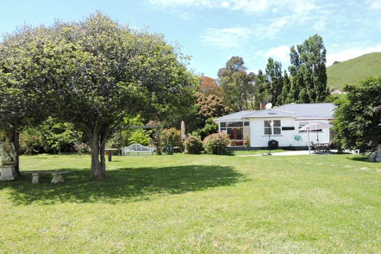 Photo of property in 71 State Highway 4, Okoia, Whanganui, 4573