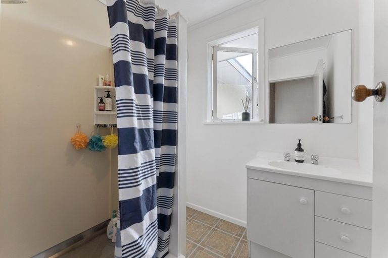 Photo of property in 24 Hunter Street, Normanby, Hawera, 4614