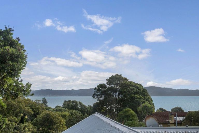 Photo of property in 28 Totara Street, Eastbourne, Lower Hutt, 5013