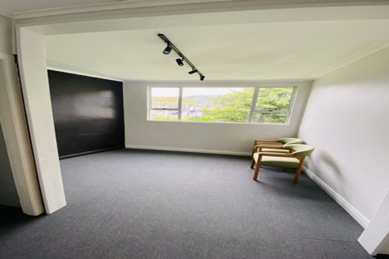 Photo of property in 4 Wakefield Street, Featherston, 5710