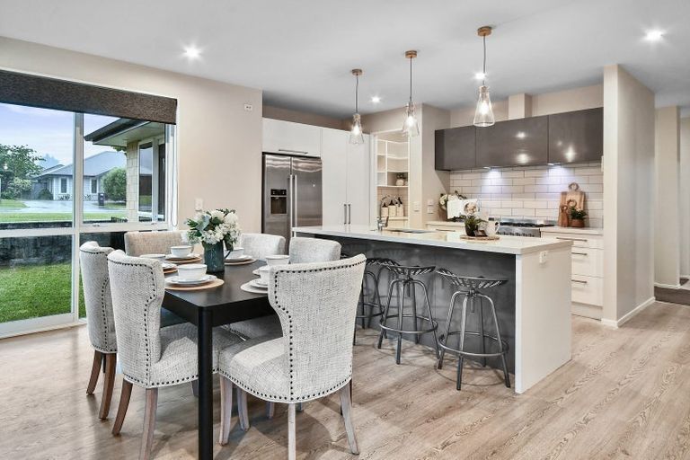 Photo of property in 2 Parkgrove Crescent, Pokeno, 2402