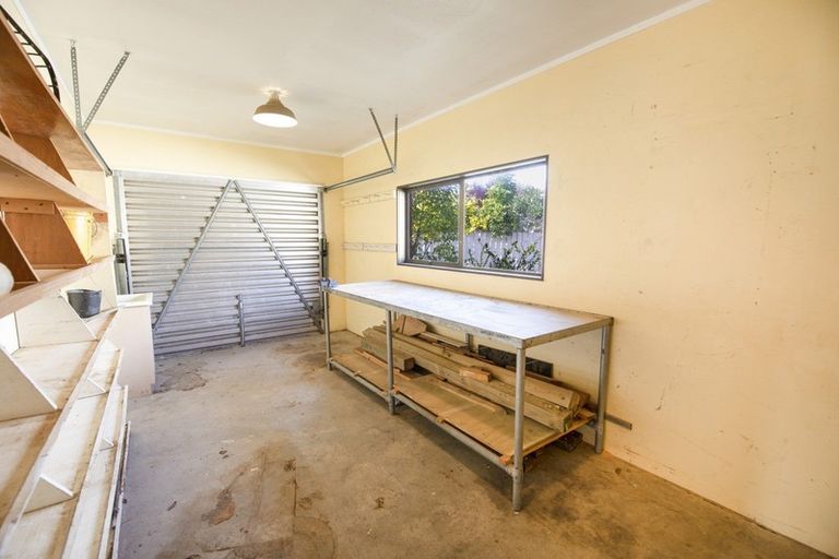 Photo of property in 341 Church Road, Greenmeadows, Napier, 4112