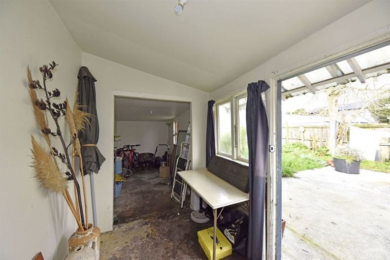 Photo of property in 104 Barbour Street, Waltham, Christchurch, 8011