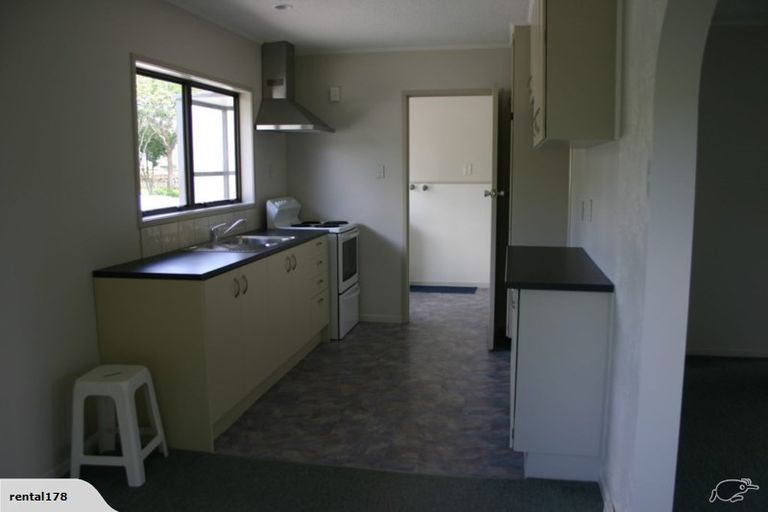Photo of property in 12 Ransom Smyth Drive, Goodwood Heights, Auckland, 2105