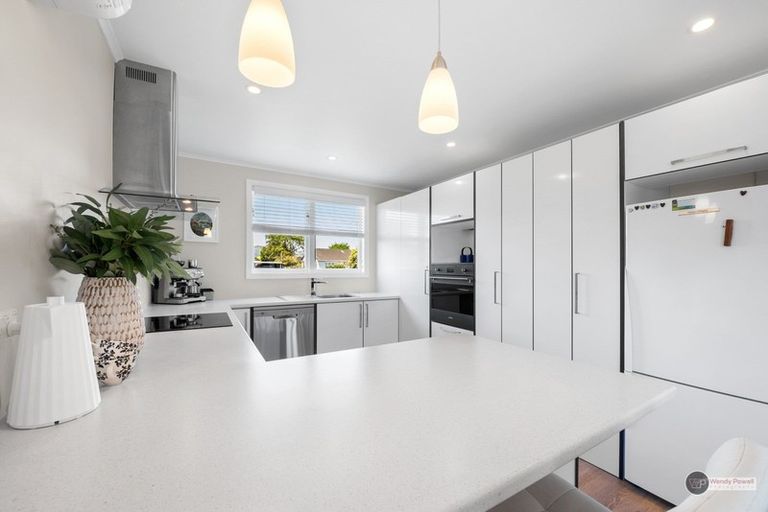 Photo of property in 76 Shakespeare Avenue, Trentham, Upper Hutt, 5018