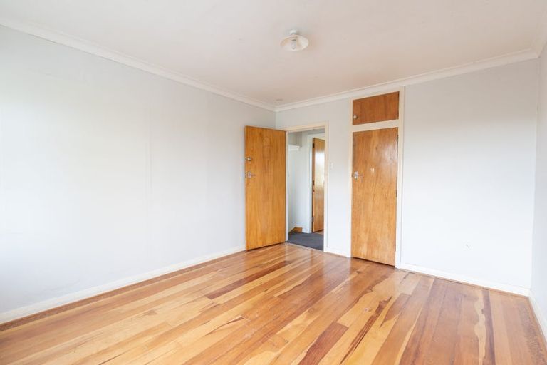 Photo of property in 2 Gloucester Street, Takaro, Palmerston North, 4412
