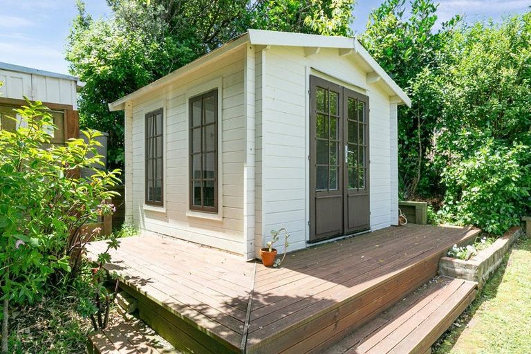 Photo of property in 17 Benares Street, Khandallah, Wellington, 6035