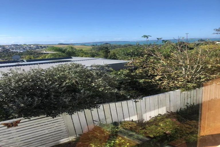 Photo of property in 11 Wairere Road, Torbay, Auckland, 0630