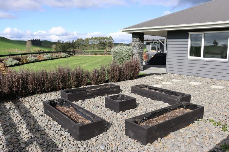 Photo of property in 190 Kaimata Road, Kaimata, Inglewood, 4388