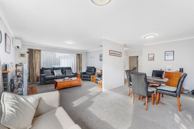 Photo of property in 13 O'halloran Road, Howick, Auckland, 2014