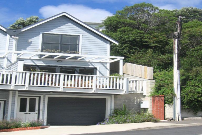 Photo of property in 51a Todman Street, Brooklyn, Wellington, 6021