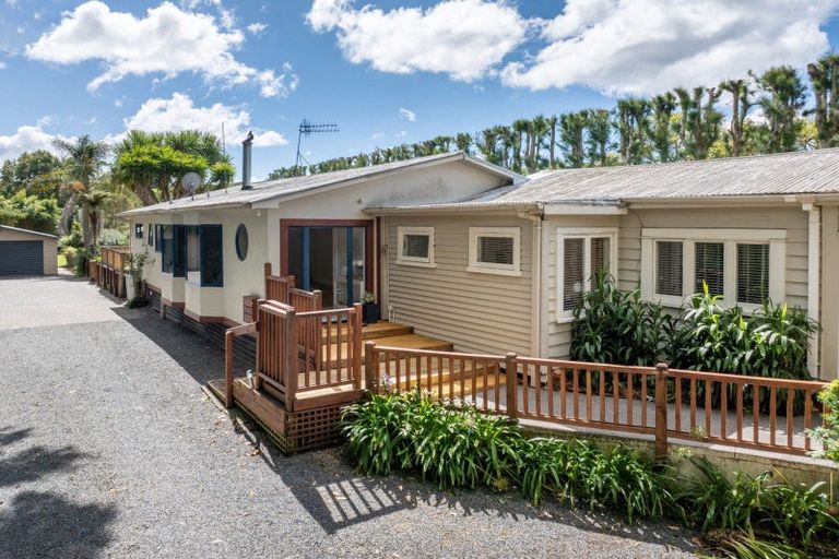 Photo of property in 415 Welcome Bay Road, Welcome Bay, Tauranga, 3175
