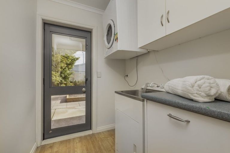 Photo of property in 6b Fovant Street, Russley, Christchurch, 8042