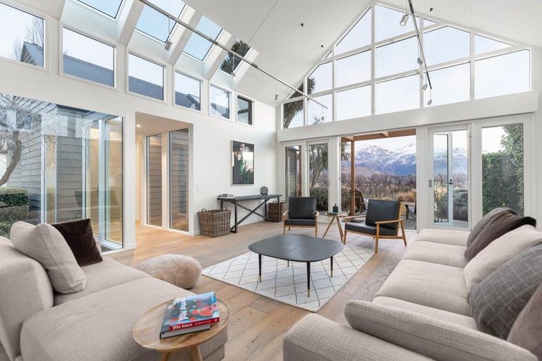 Photo of property in Millbrook Resort, 13 Malaghans Ridge, Arrowtown, 9371