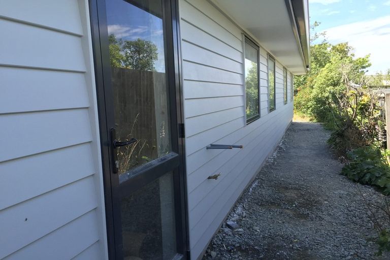 Photo of property in 4a Royal Park Drive, Parklands, Christchurch, 8083