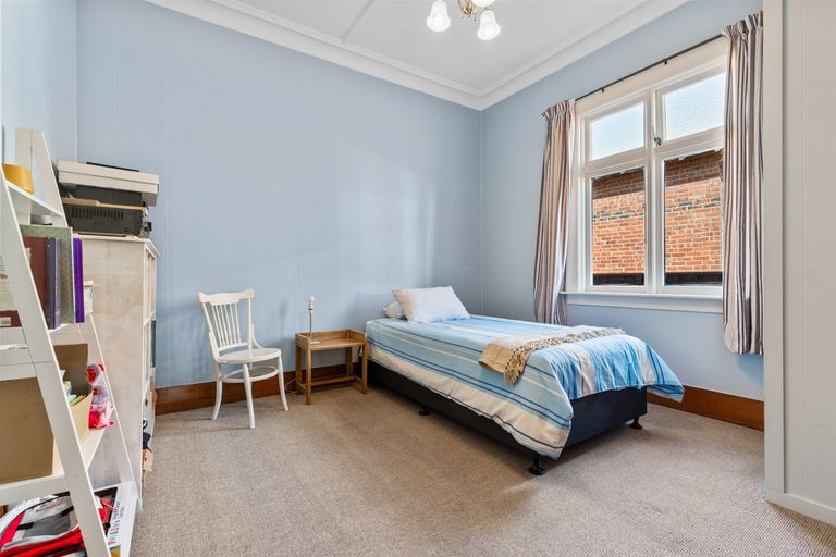 Photo of property in 265 Macandrew Road, Forbury, Dunedin, 9012