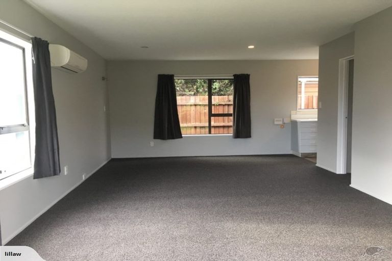Photo of property in 2/86 Gilberthorpes Road, Hei Hei, Christchurch, 8042