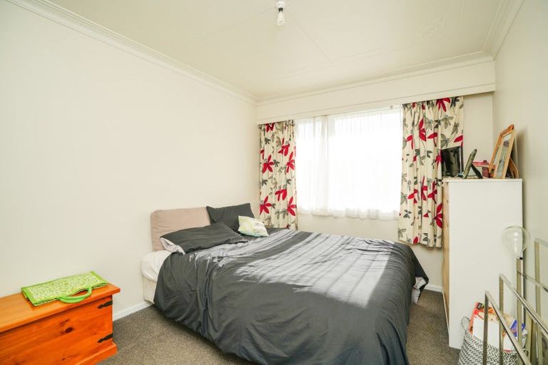 Photo of property in 64 Edinburgh Crescent, Waikiwi, Invercargill, 9810