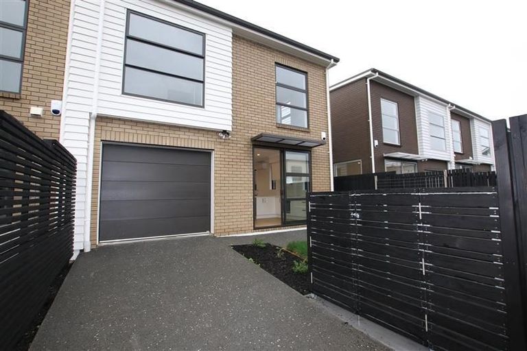 Photo of property in 3 Spotted Dove Road, Hobsonville, Auckland, 0616