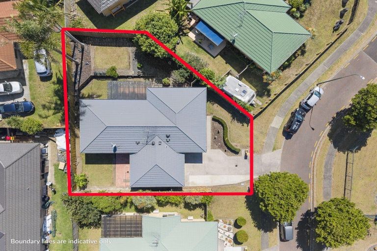 Photo of property in 3 Harobed Place, Weymouth, Auckland, 2103