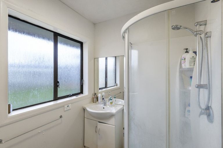Photo of property in 18a Renfrew Street, Upper Riccarton, Christchurch, 8041