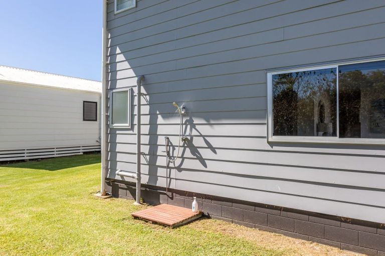 Photo of property in 115 Rangi Avenue, Whangamata, 3620