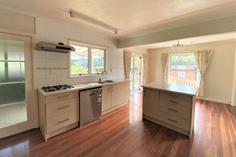 Photo of property in 9 Trafalgar Road, Milford, Auckland, 0620