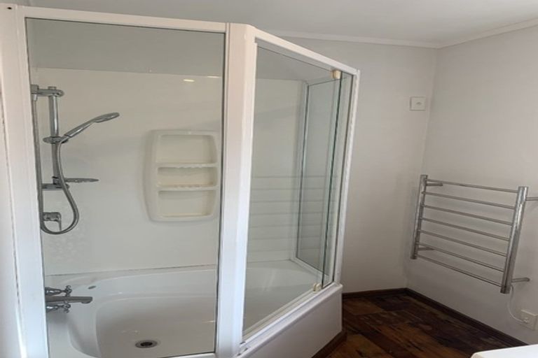 Photo of property in 81 Sycamore Drive, Sunnynook, Auckland, 0620