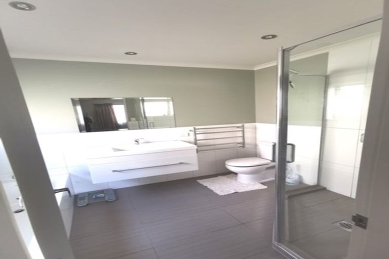 Photo of property in 4 Byron Brown Place, Otaki Beach, Otaki, 5512